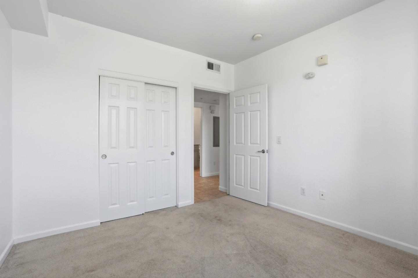 Detail Gallery Image 12 of 25 For 88 N Jackson Ave #325,  San Jose,  CA 95116 - 3 Beds | 2 Baths