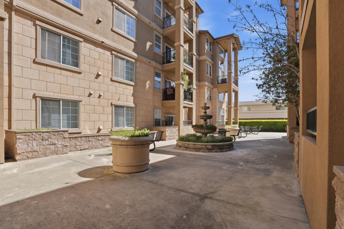 88 North Jackson Avenue UNIT 325, San Jose, CA, 95116