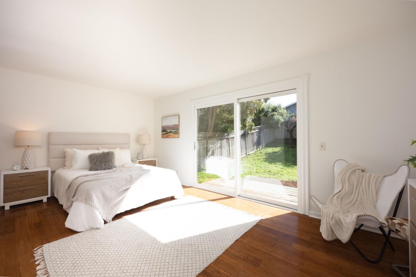 Detail Gallery Image 11 of 32 For 1129 Acacia St, Montara,  CA 94037 - 5 Beds | 3 Baths