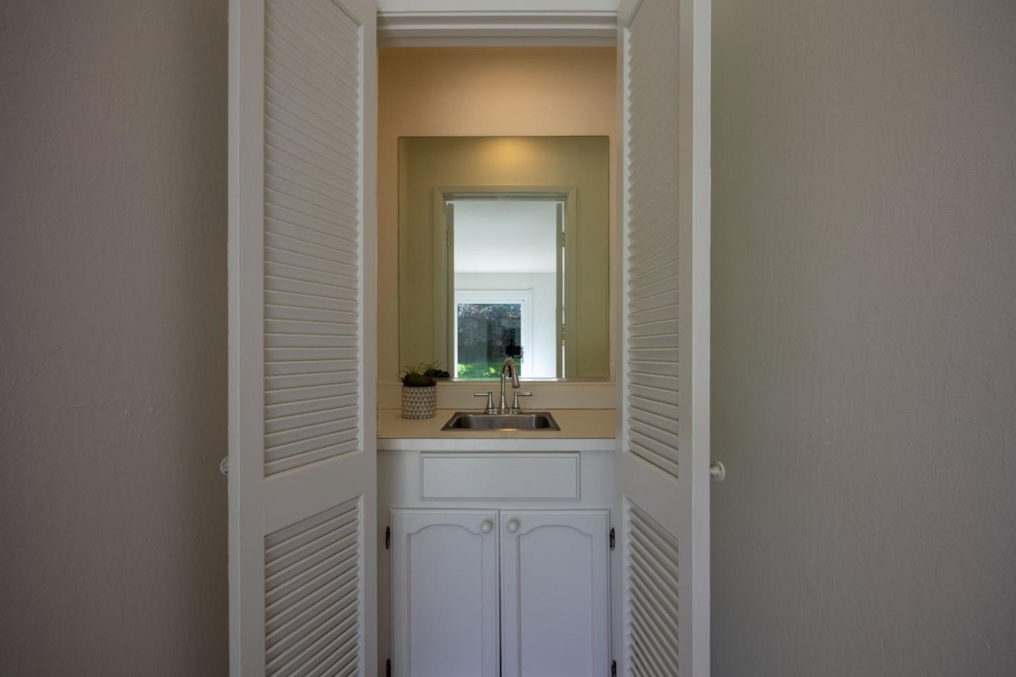 Detail Gallery Image 14 of 32 For 1129 Acacia St, Montara,  CA 94037 - 5 Beds | 3 Baths