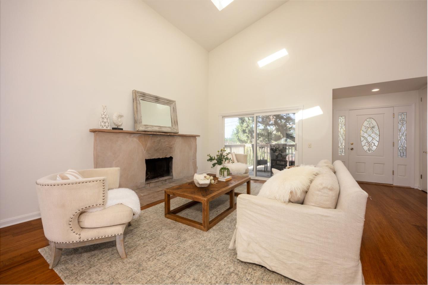 Detail Gallery Image 6 of 32 For 1129 Acacia St, Montara,  CA 94037 - 5 Beds | 3 Baths