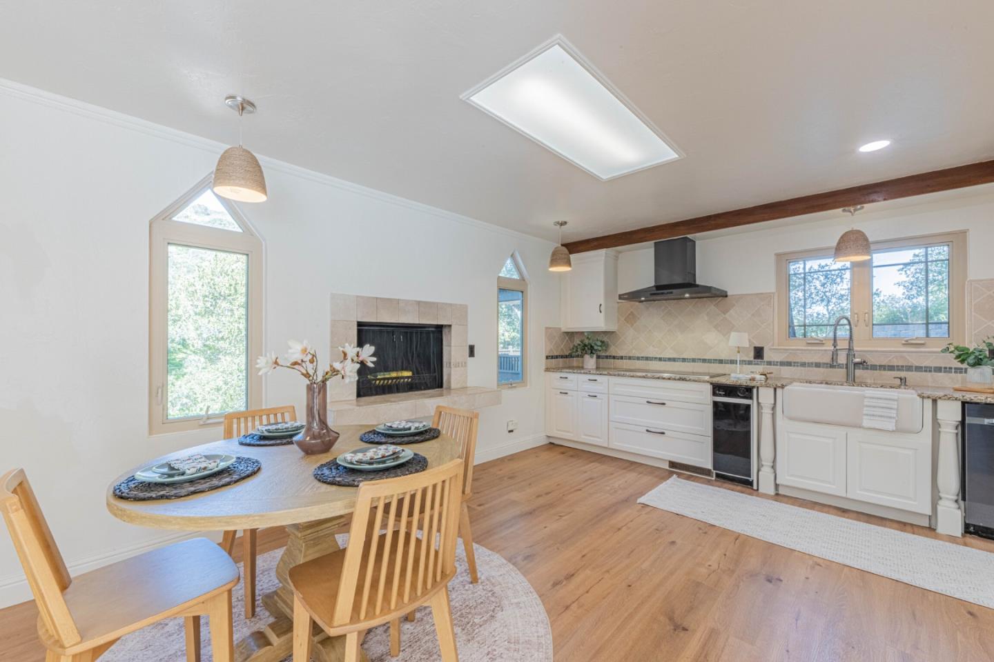 Detail Gallery Image 13 of 42 For 25949 Deer Run Ln, Salinas,  CA 93908 - 2 Beds | 2/1 Baths