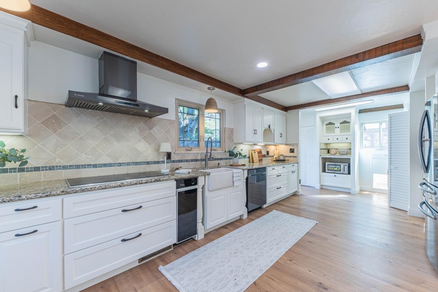 Detail Gallery Image 16 of 42 For 25949 Deer Run Ln, Salinas,  CA 93908 - 2 Beds | 2/1 Baths