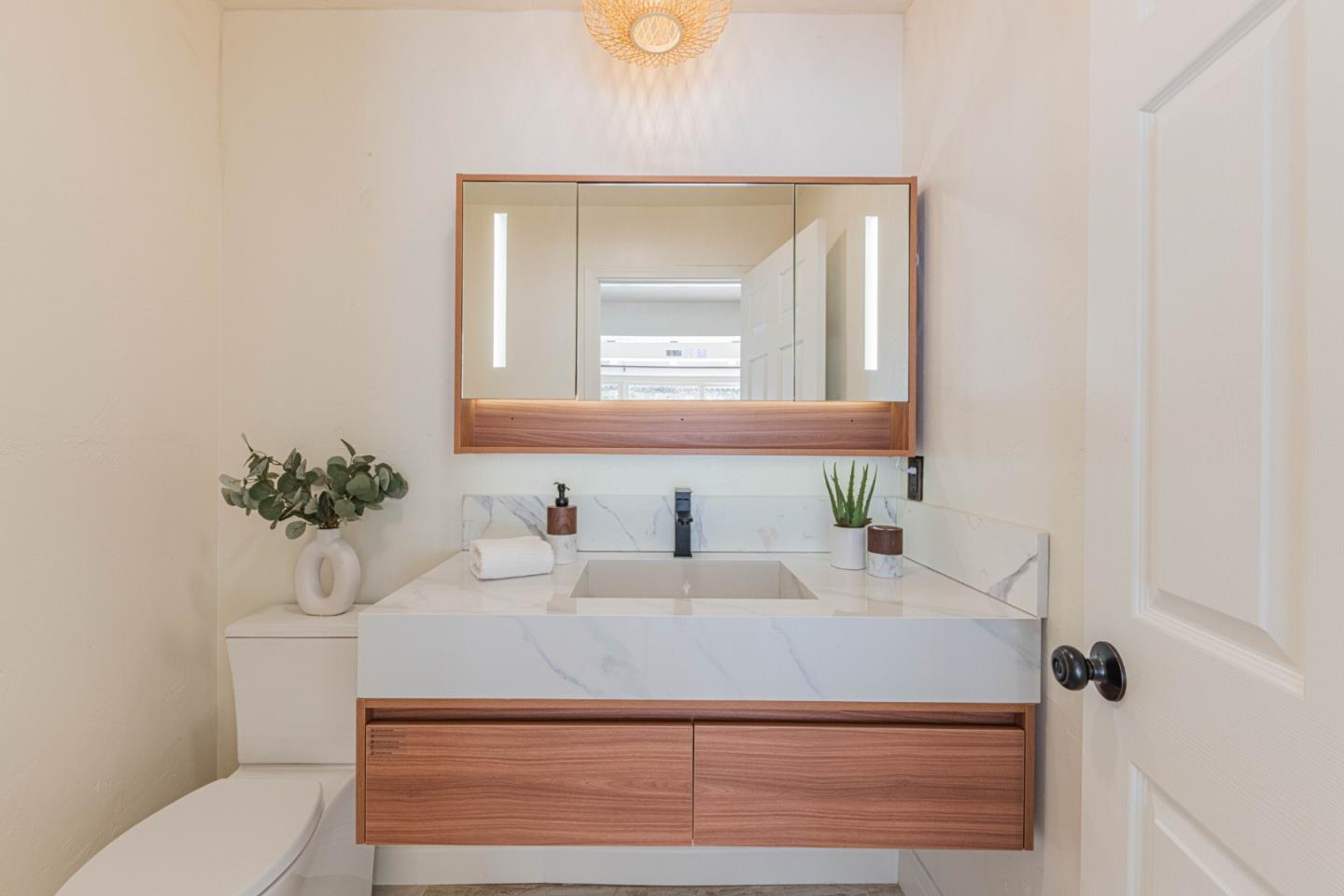 Detail Gallery Image 21 of 42 For 25949 Deer Run Ln, Salinas,  CA 93908 - 2 Beds | 2/1 Baths