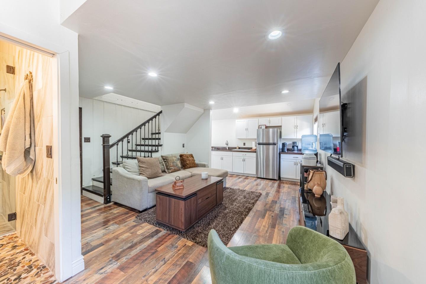 Detail Gallery Image 41 of 42 For 25949 Deer Run Ln, Salinas,  CA 93908 - 2 Beds | 2/1 Baths