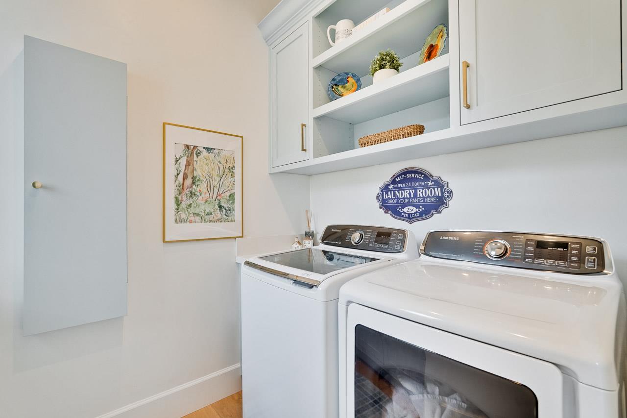 Detail Gallery Image 21 of 62 For 215 E Edith Ave, Los Altos,  CA 94022 - 5 Beds | 4/1 Baths