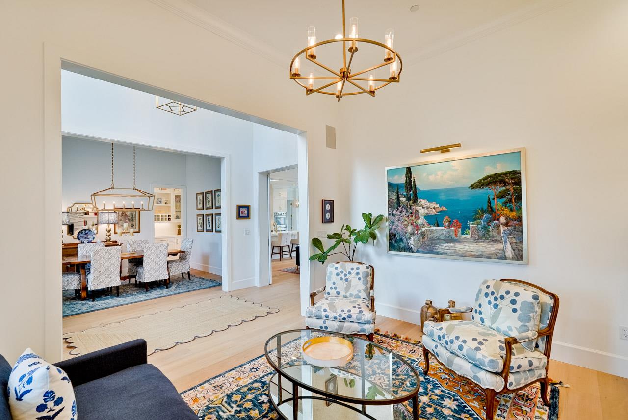 Detail Gallery Image 27 of 62 For 215 E Edith Ave, Los Altos,  CA 94022 - 5 Beds | 4/1 Baths