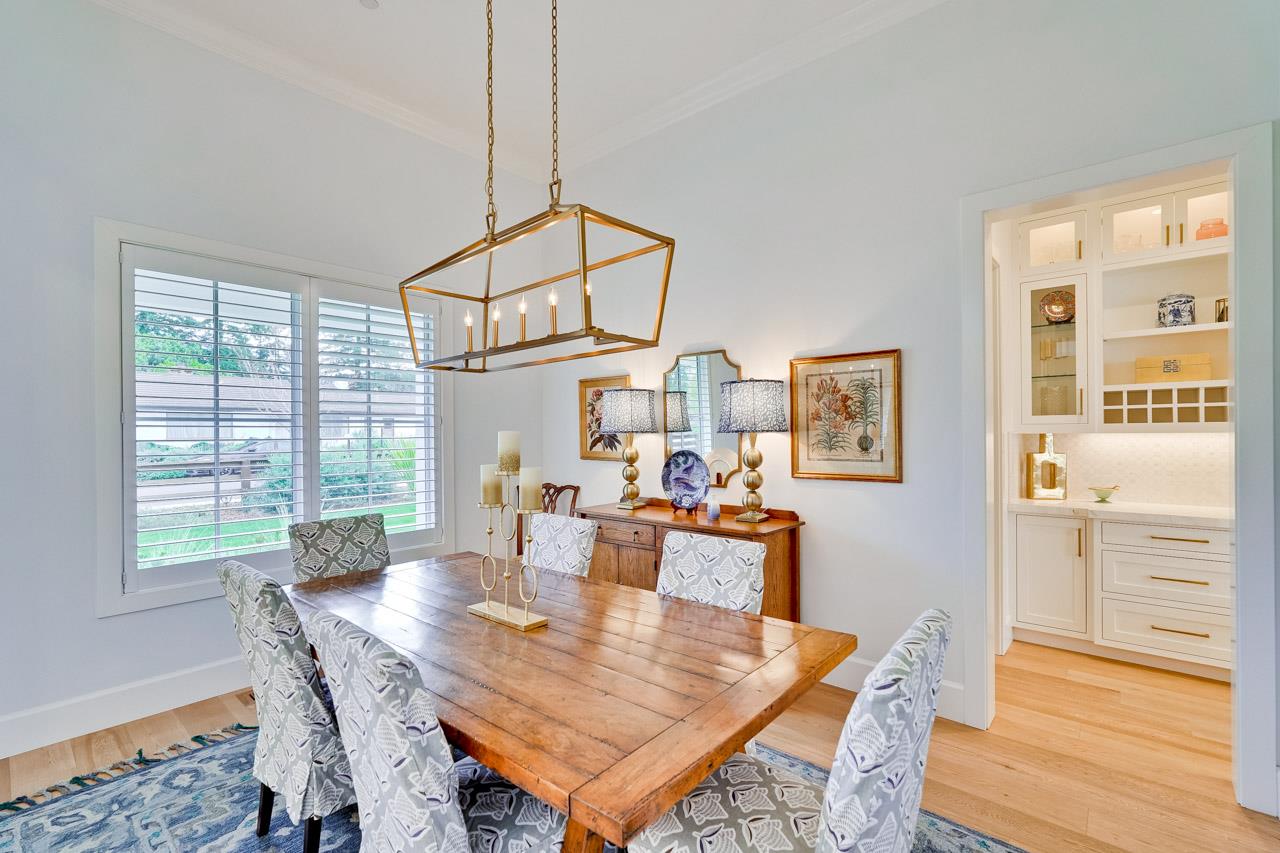 Detail Gallery Image 30 of 62 For 215 E Edith Ave, Los Altos,  CA 94022 - 5 Beds | 4/1 Baths