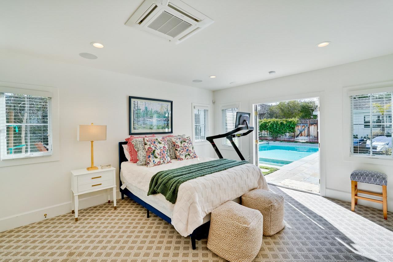 Detail Gallery Image 50 of 62 For 215 E Edith Ave, Los Altos,  CA 94022 - 5 Beds | 4/1 Baths