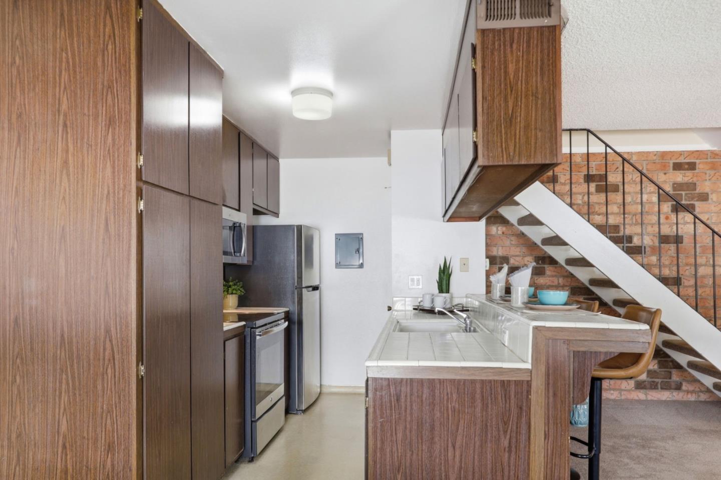 Detail Gallery Image 6 of 15 For 350 N 1st #UNIT 3,  Campbell,  CA 95008 - 2 Beds | 1 Baths