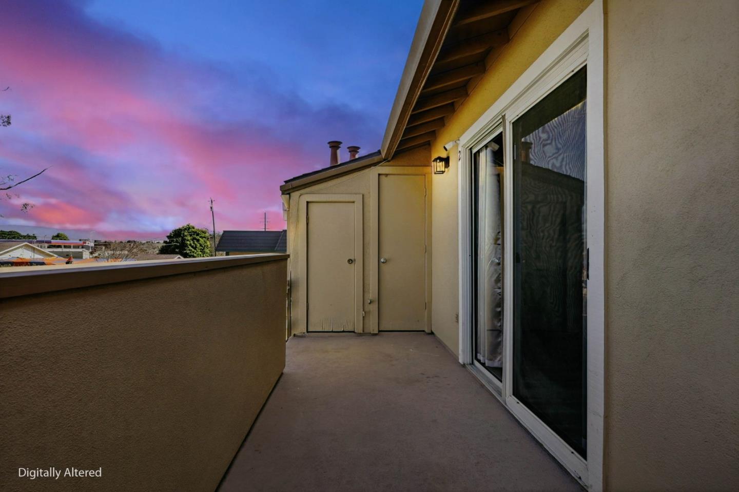 Detail Gallery Image 2 of 48 For 1055 Padre Dr #2,  Salinas,  CA 93901 - 2 Beds | 1 Baths