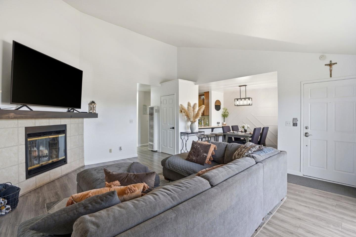 Detail Gallery Image 29 of 48 For 1055 Padre Dr #2,  Salinas,  CA 93901 - 2 Beds | 1 Baths