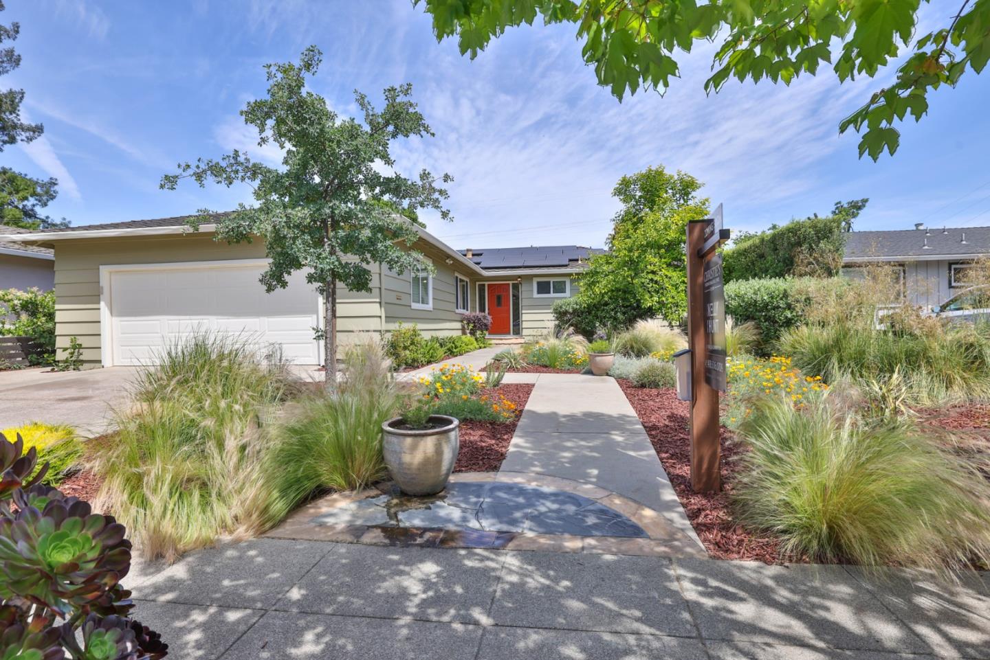 Detail Gallery Image 2 of 32 For 3443 Yuba Ave, San Jose,  CA 95117 - 3 Beds | 2 Baths