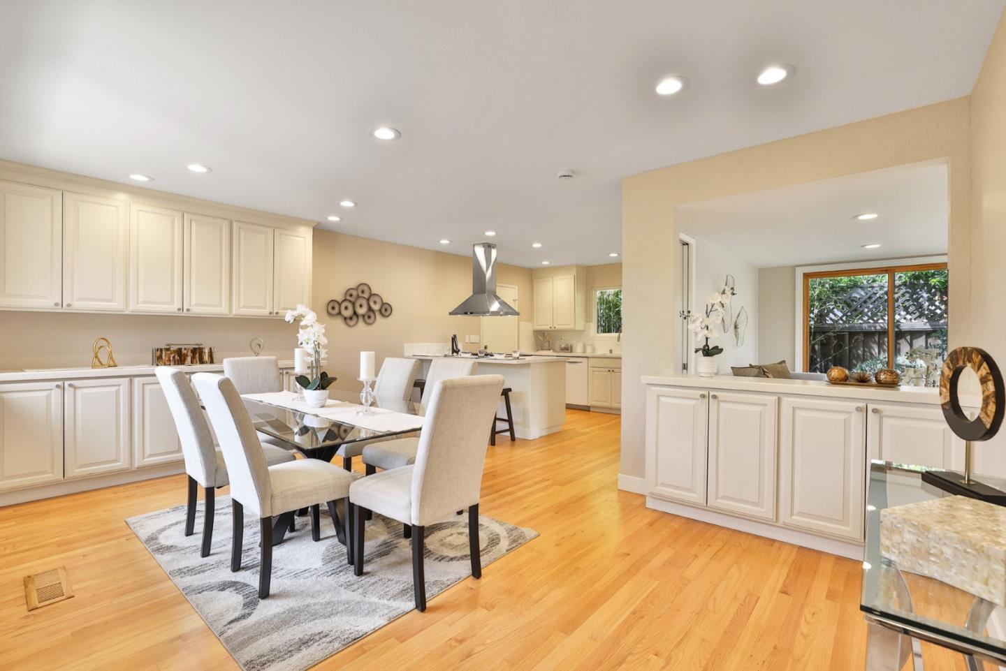 Detail Gallery Image 5 of 32 For 3443 Yuba Ave, San Jose,  CA 95117 - 3 Beds | 2 Baths