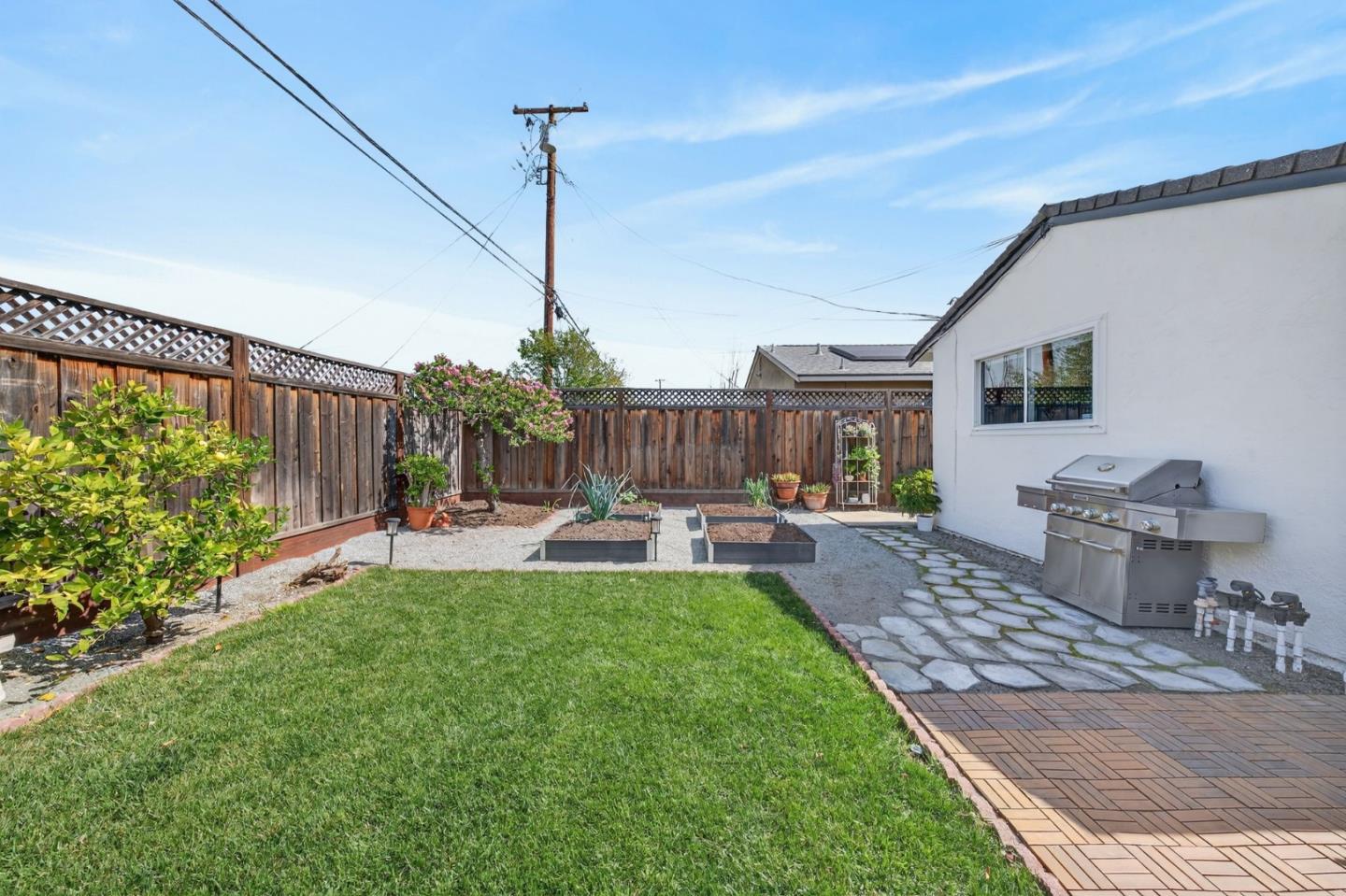 Detail Gallery Image 24 of 38 For 559 Yurok Cir, San Jose,  CA 95123 - 4 Beds | 2 Baths