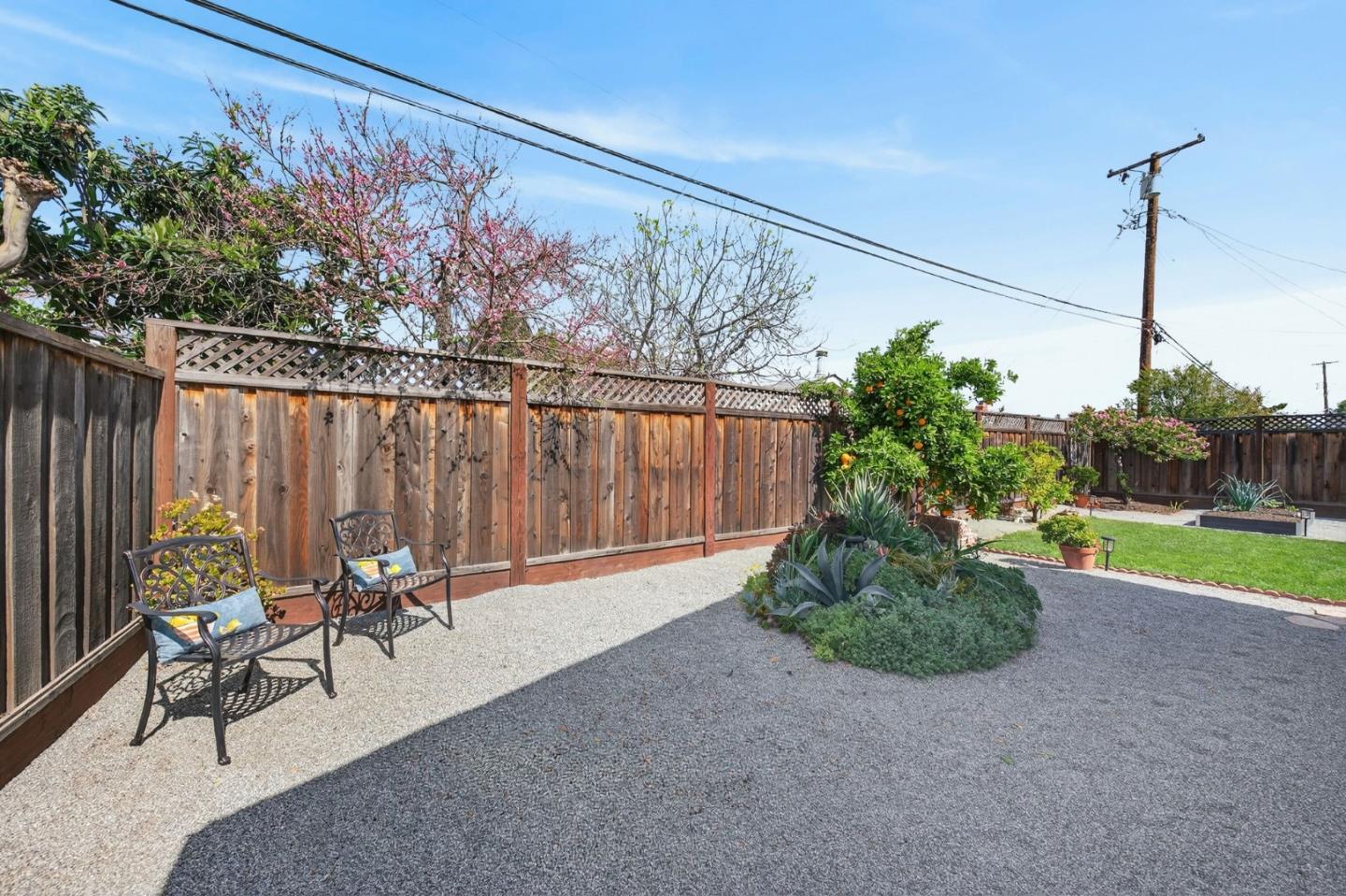 Detail Gallery Image 26 of 38 For 559 Yurok Cir, San Jose,  CA 95123 - 4 Beds | 2 Baths