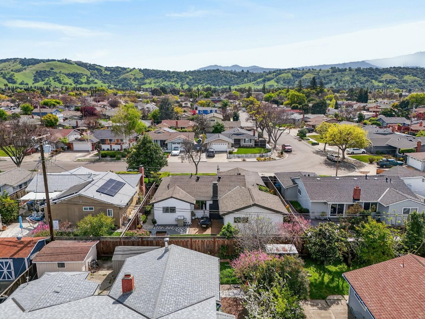 Detail Gallery Image 29 of 38 For 559 Yurok Cir, San Jose,  CA 95123 - 4 Beds | 2 Baths