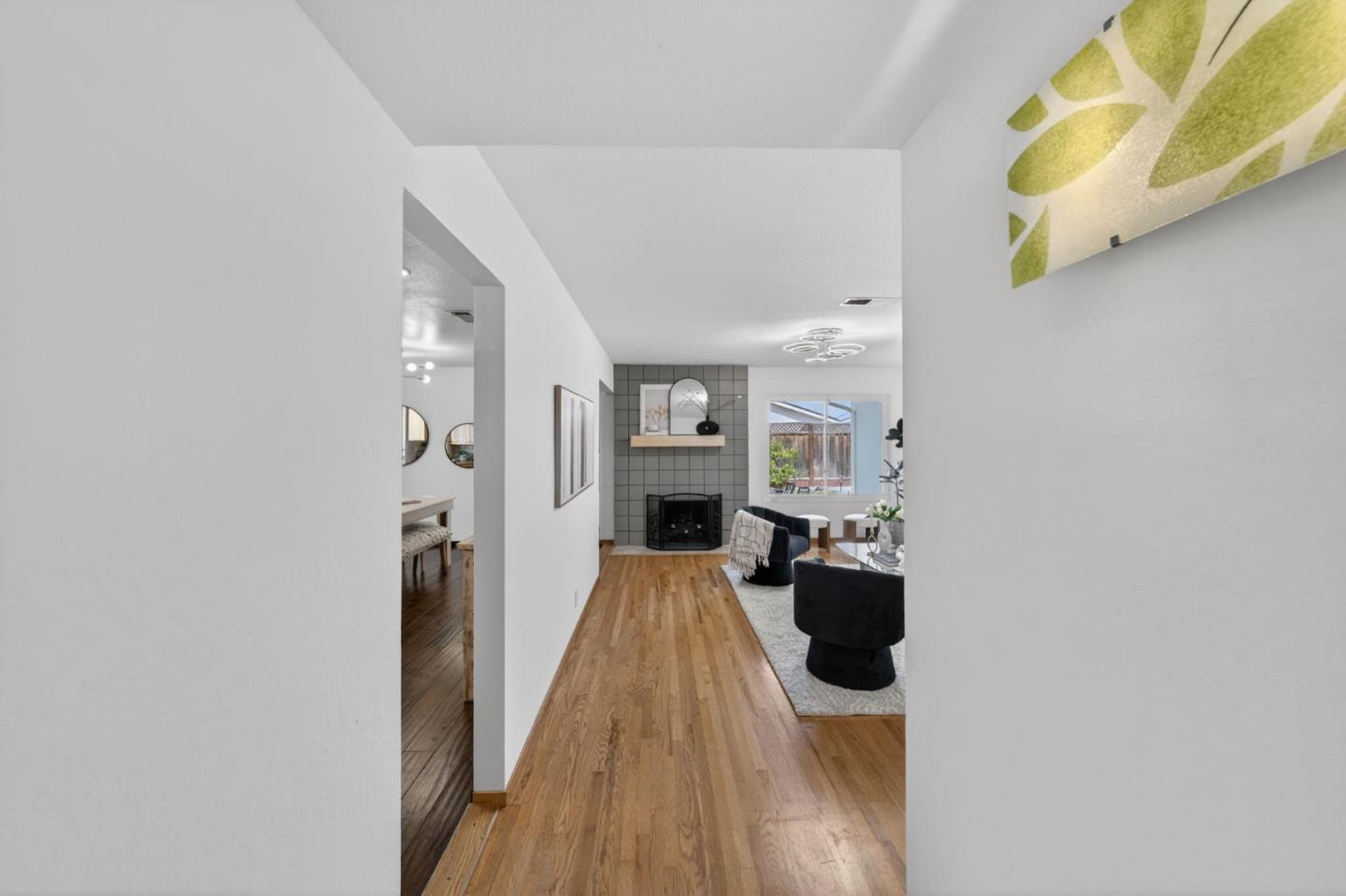 Detail Gallery Image 3 of 38 For 559 Yurok Cir, San Jose,  CA 95123 - 4 Beds | 2 Baths