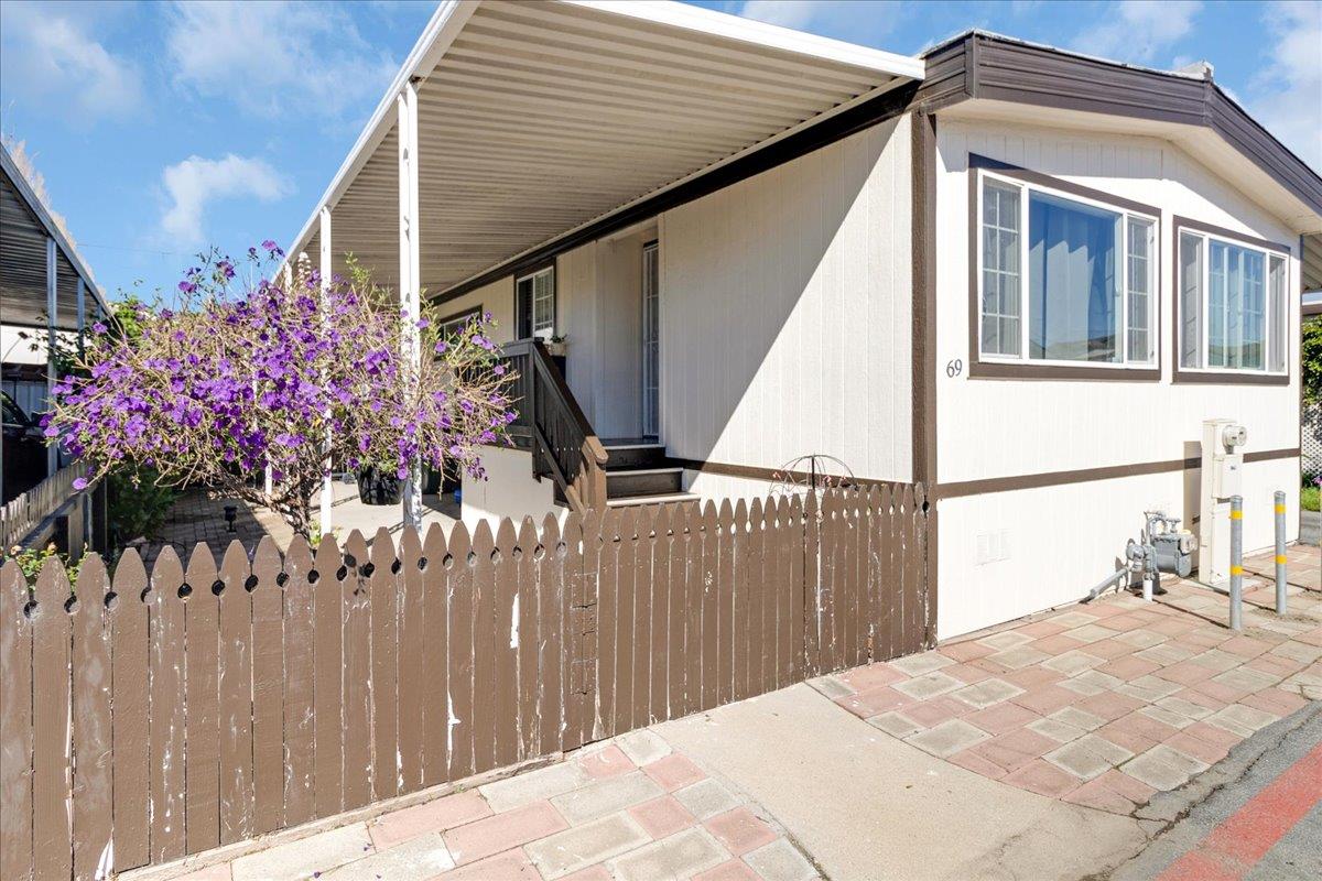 Front Image Thumbnail for ML82038689