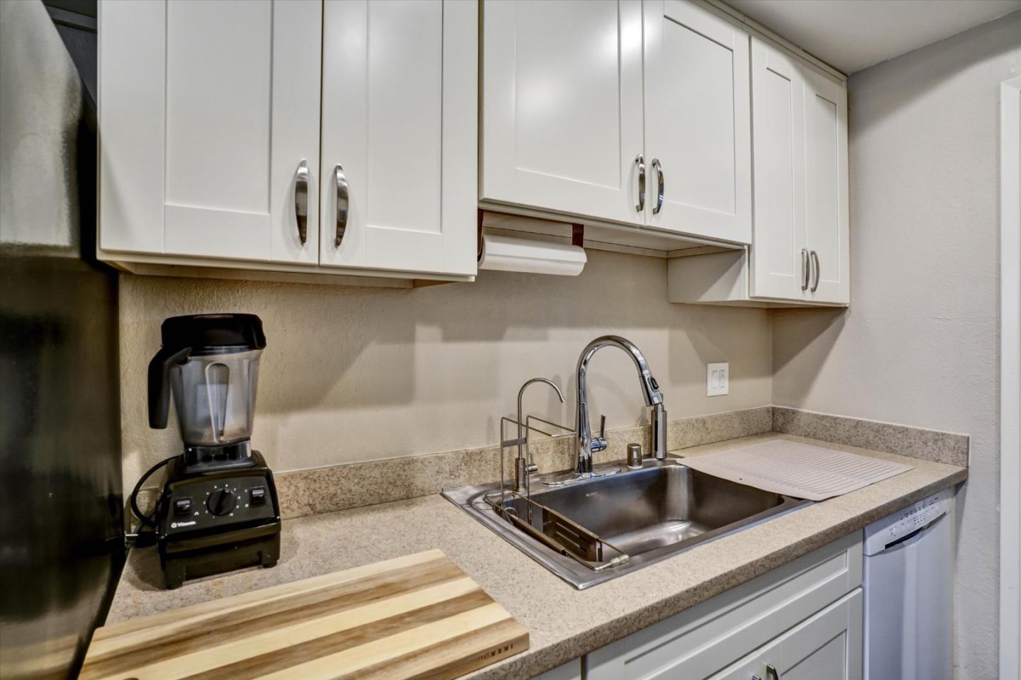 Detail Gallery Image 12 of 60 For 5559 Cribari Cir, San Jose,  CA 95135 - 2 Beds | 2 Baths