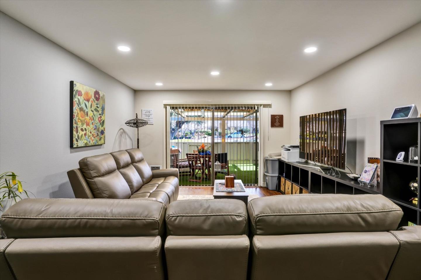 Detail Gallery Image 19 of 60 For 5559 Cribari Cir, San Jose,  CA 95135 - 2 Beds | 2 Baths