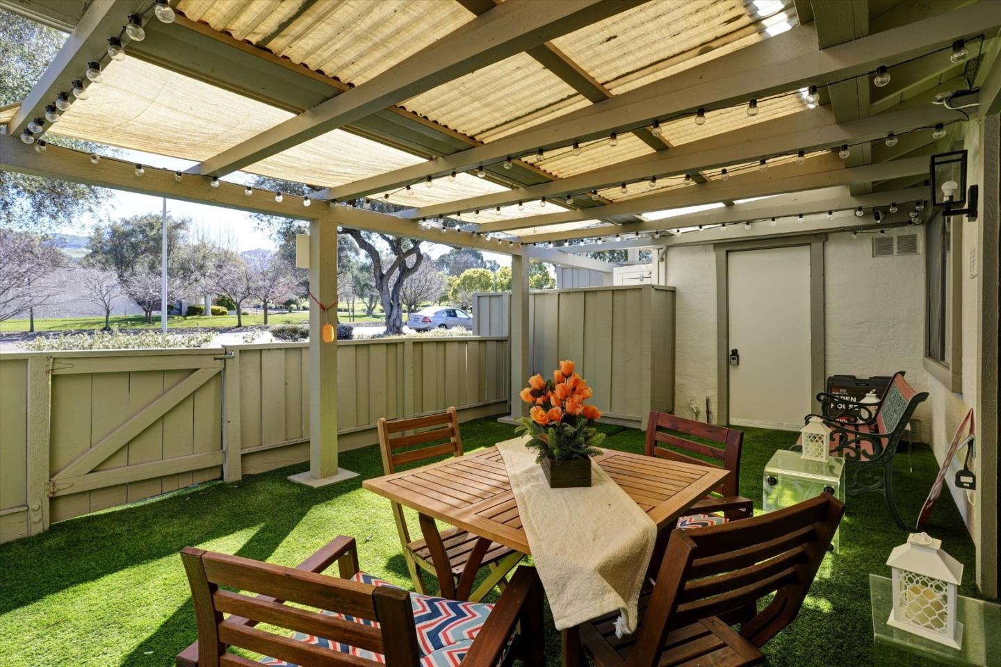 Detail Gallery Image 41 of 60 For 5559 Cribari Cir, San Jose,  CA 95135 - 2 Beds | 2 Baths