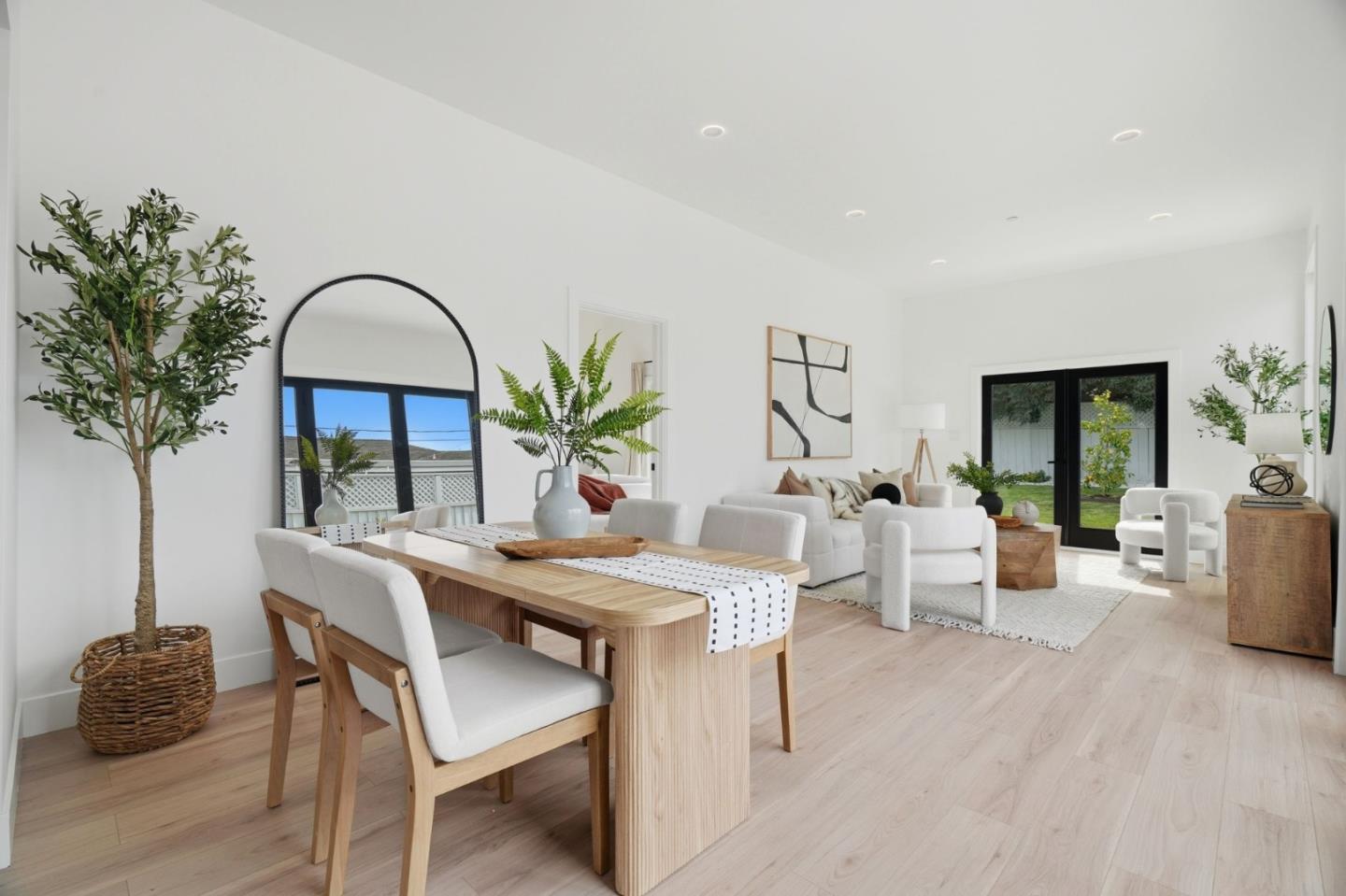 Detail Gallery Image 10 of 32 For 996 Patricia Ave, San Mateo,  CA 94401 - 3 Beds | 2 Baths