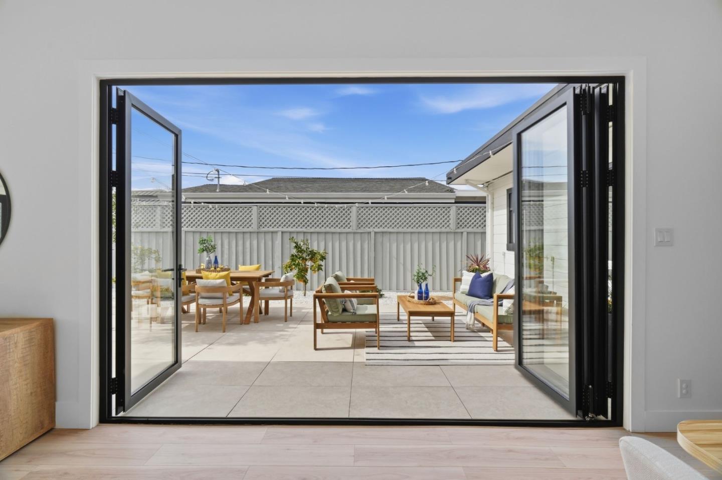 Detail Gallery Image 16 of 32 For 996 Patricia Ave, San Mateo,  CA 94401 - 3 Beds | 2 Baths