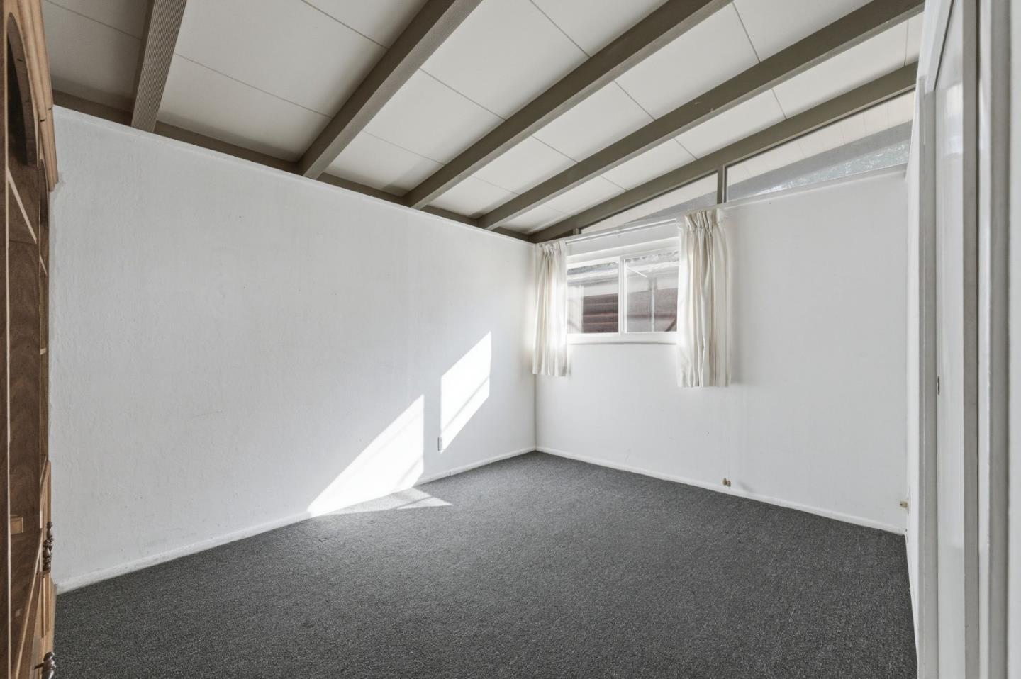 Detail Gallery Image 14 of 33 For 1225 Manzano Way, Sunnyvale,  CA 94089 - 3 Beds | 2 Baths