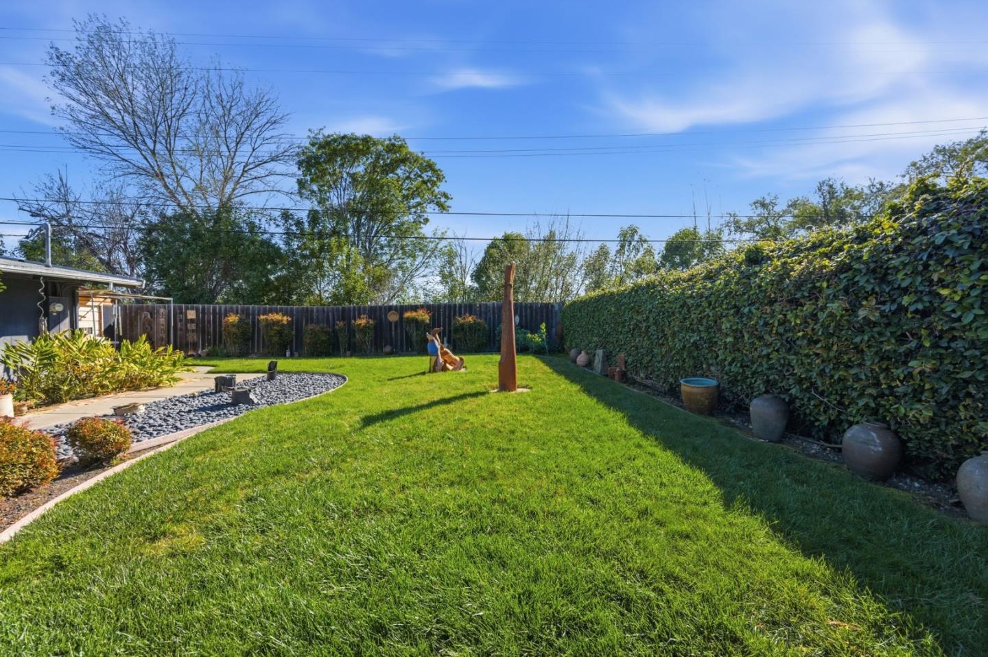 Detail Gallery Image 18 of 33 For 1225 Manzano Way, Sunnyvale,  CA 94089 - 3 Beds | 2 Baths