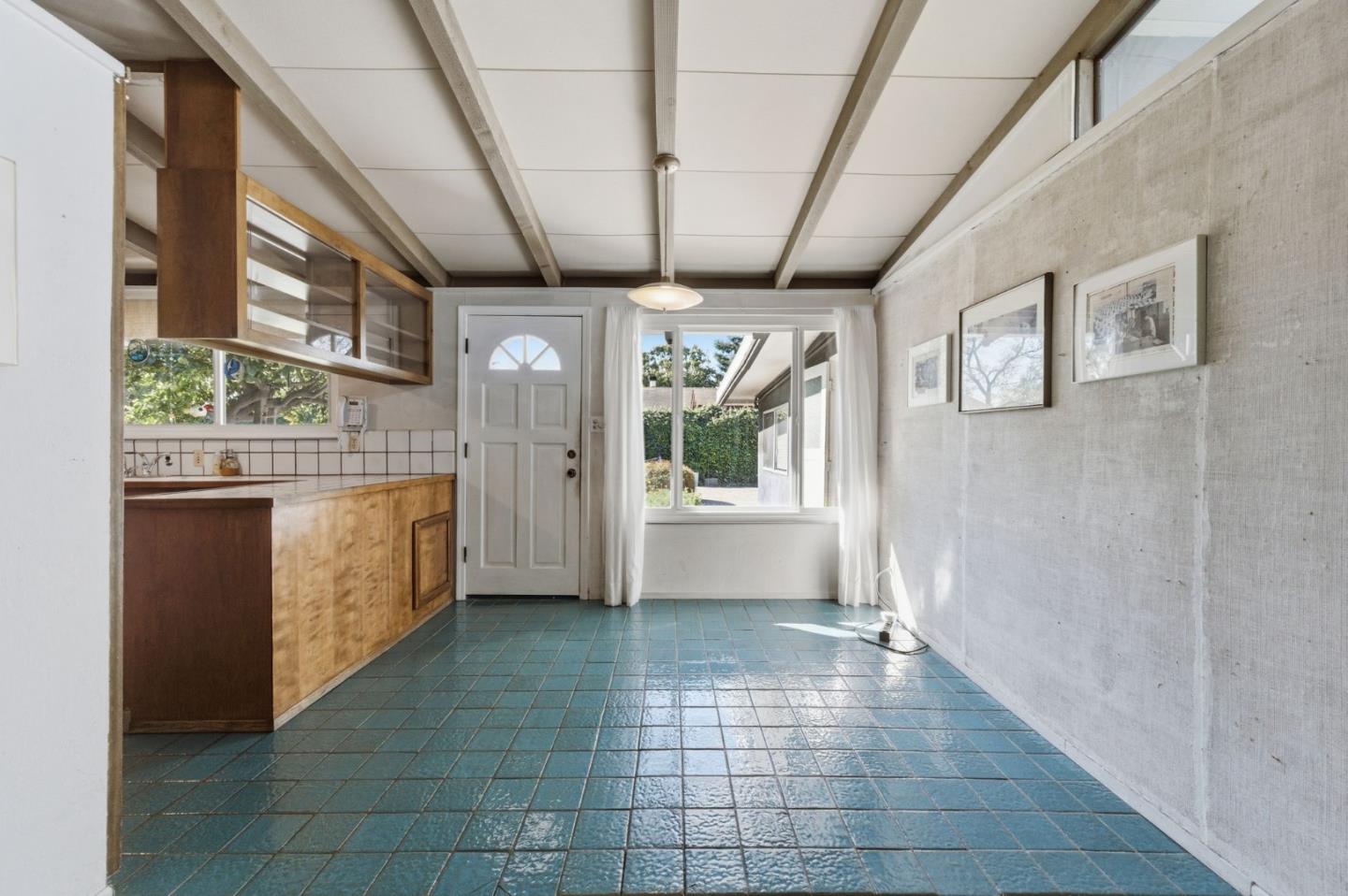 Detail Gallery Image 4 of 33 For 1225 Manzano Way, Sunnyvale,  CA 94089 - 3 Beds | 2 Baths