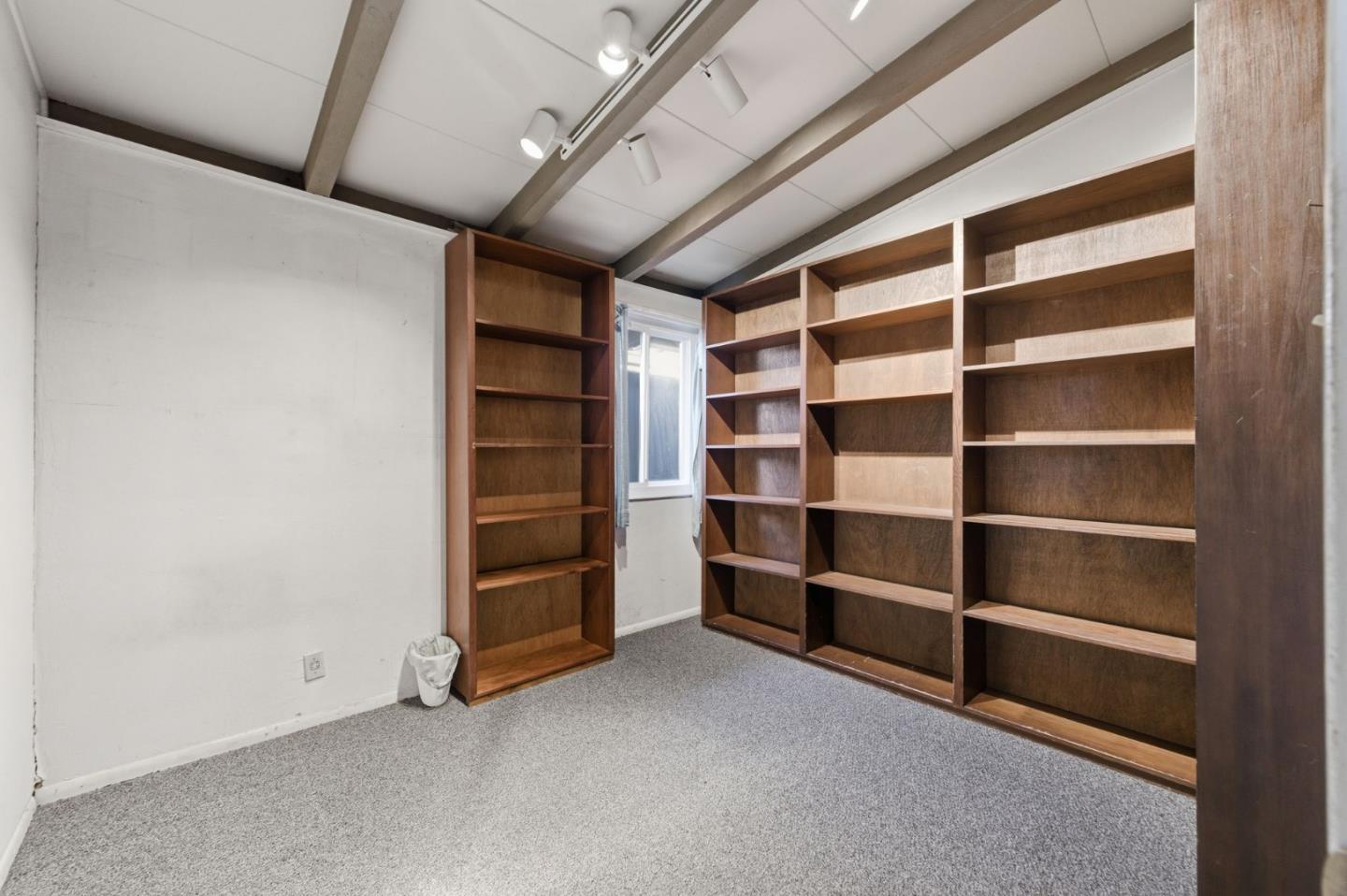 Detail Gallery Image 8 of 33 For 1225 Manzano Way, Sunnyvale,  CA 94089 - 3 Beds | 2 Baths