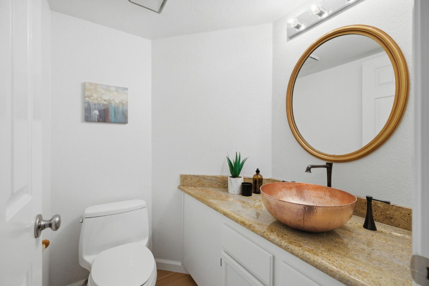 Detail Gallery Image 21 of 33 For 1005 Cardiff Ln, Redwood City,  CA 94061 - 4 Beds | 2/1 Baths