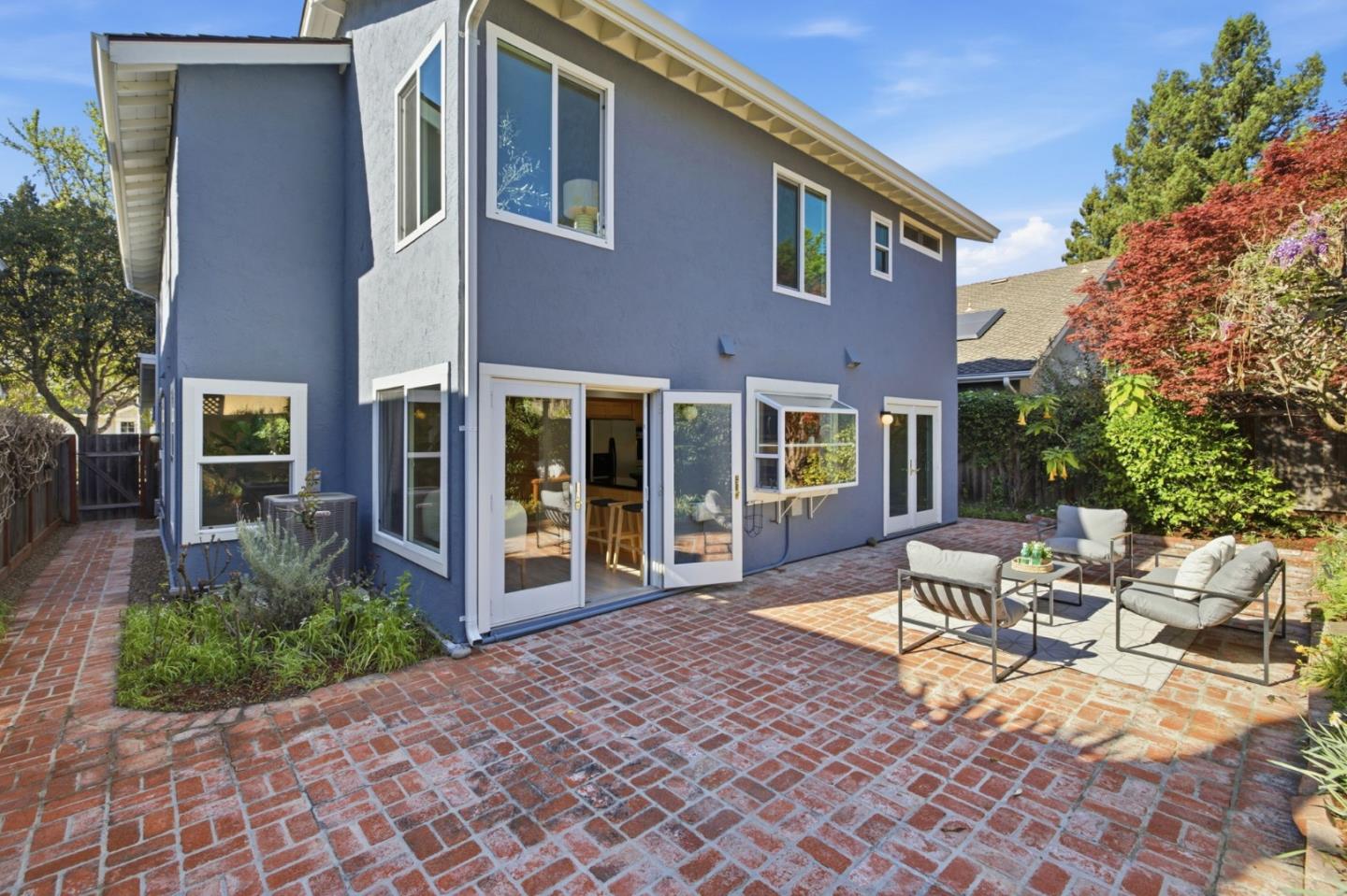 Detail Gallery Image 29 of 33 For 1005 Cardiff Ln, Redwood City,  CA 94061 - 4 Beds | 2/1 Baths