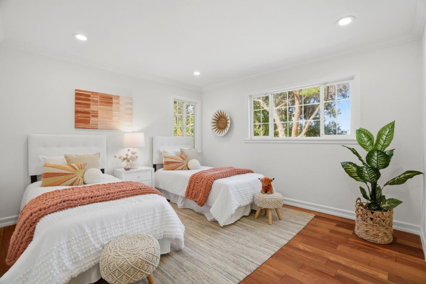 Detail Gallery Image 15 of 59 For 1555 Plateau Ave, Los Altos,  CA 94024 - 3 Beds | 2 Baths