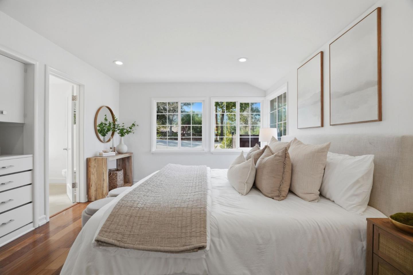 Detail Gallery Image 19 of 59 For 1555 Plateau Ave, Los Altos,  CA 94024 - 3 Beds | 2 Baths