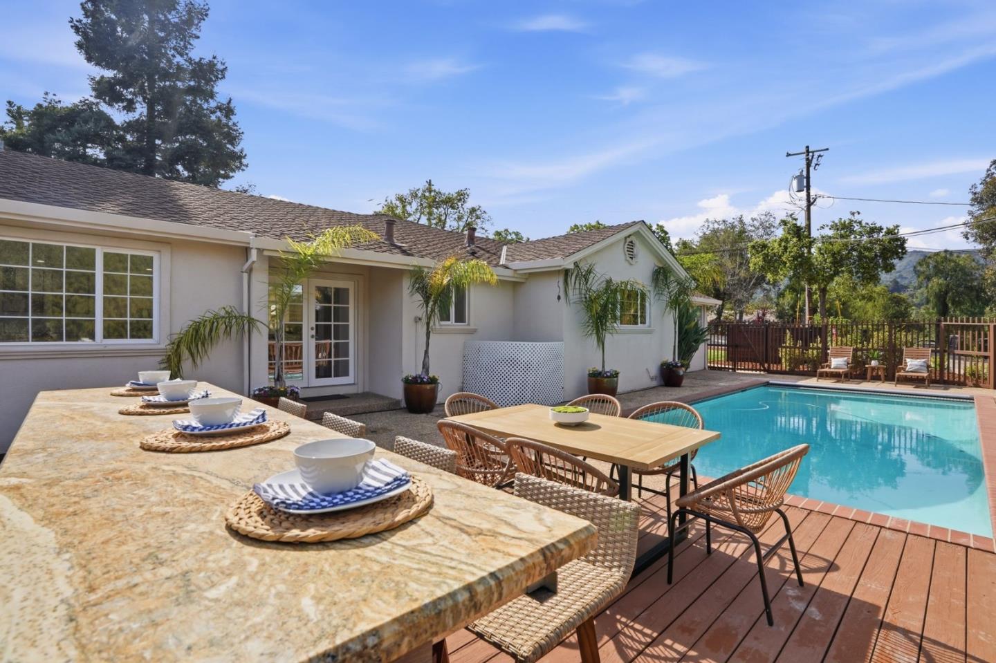 Detail Gallery Image 30 of 59 For 1555 Plateau Ave, Los Altos,  CA 94024 - 3 Beds | 2 Baths