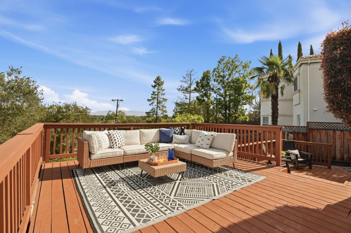 Detail Gallery Image 34 of 59 For 1555 Plateau Ave, Los Altos,  CA 94024 - 3 Beds | 2 Baths