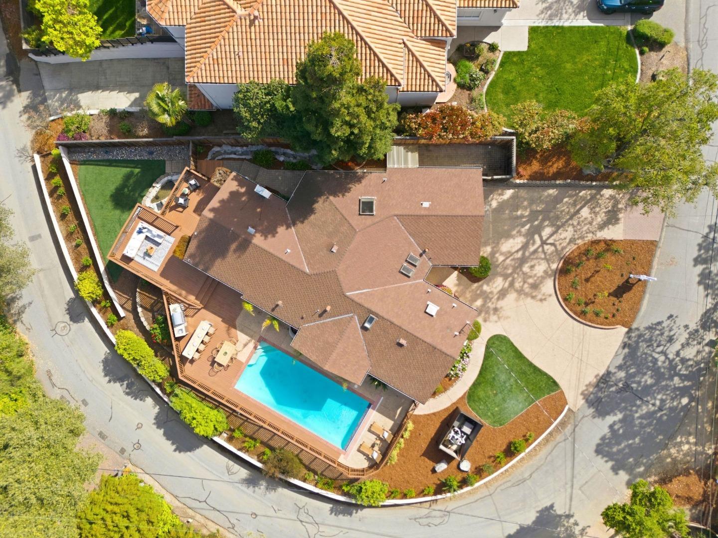 Detail Gallery Image 38 of 59 For 1555 Plateau Ave, Los Altos,  CA 94024 - 3 Beds | 2 Baths