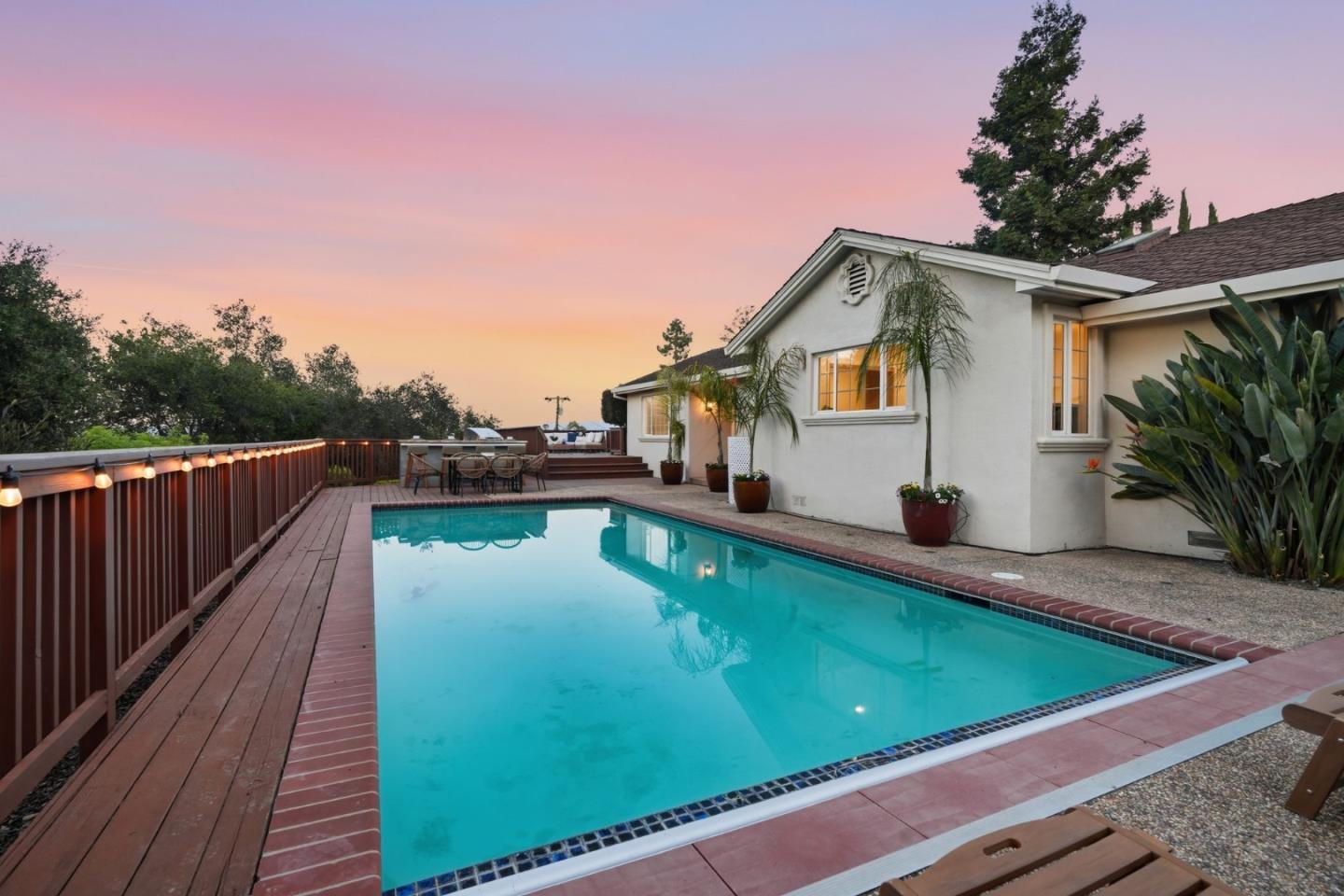 Detail Gallery Image 50 of 59 For 1555 Plateau Ave, Los Altos,  CA 94024 - 3 Beds | 2 Baths