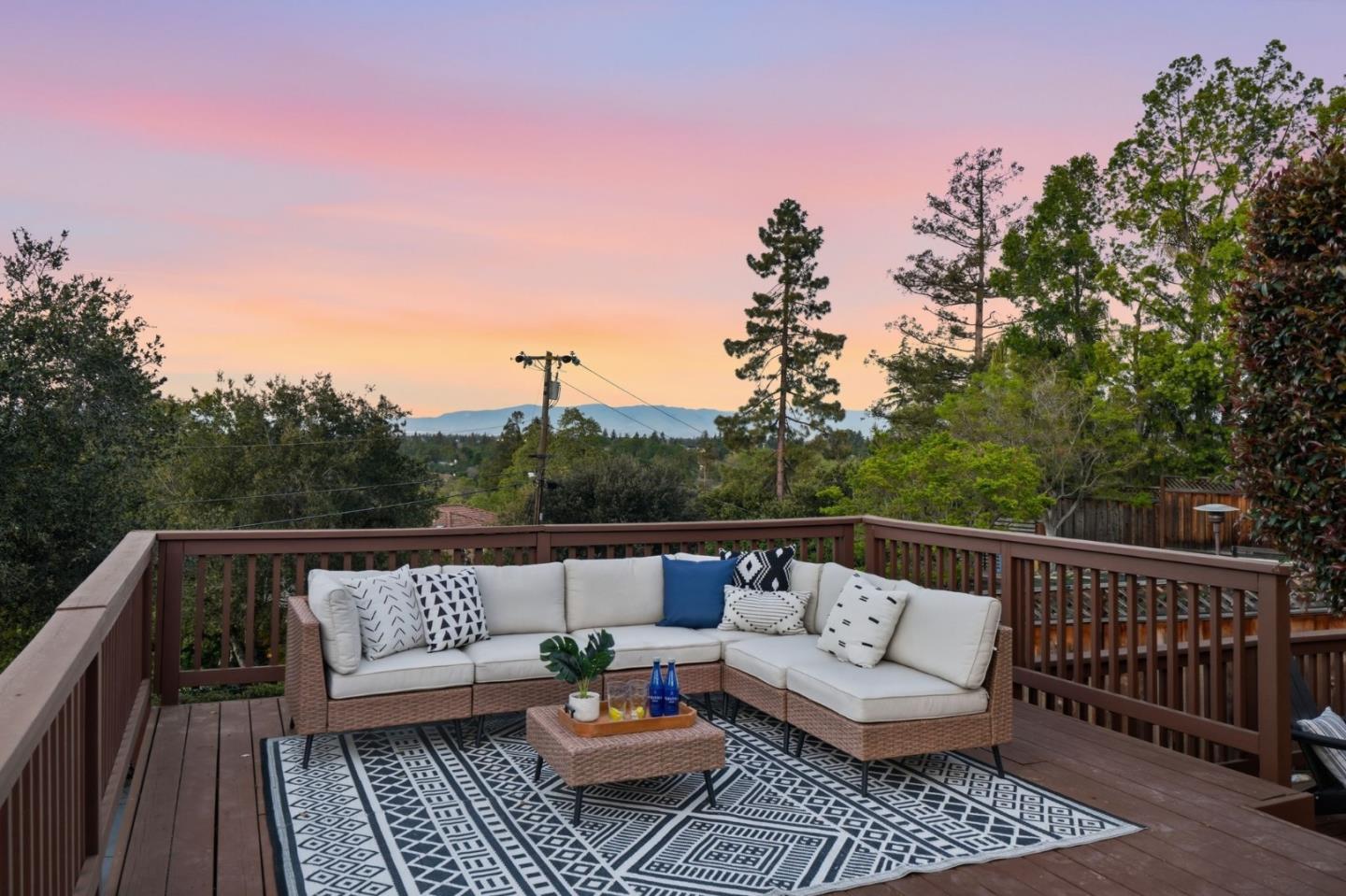 Detail Gallery Image 53 of 59 For 1555 Plateau Ave, Los Altos,  CA 94024 - 3 Beds | 2 Baths