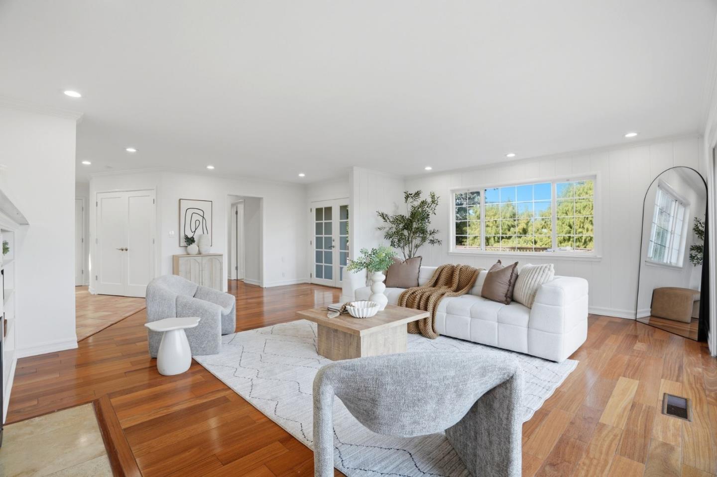 Detail Gallery Image 9 of 59 For 1555 Plateau Ave, Los Altos,  CA 94024 - 3 Beds | 2 Baths