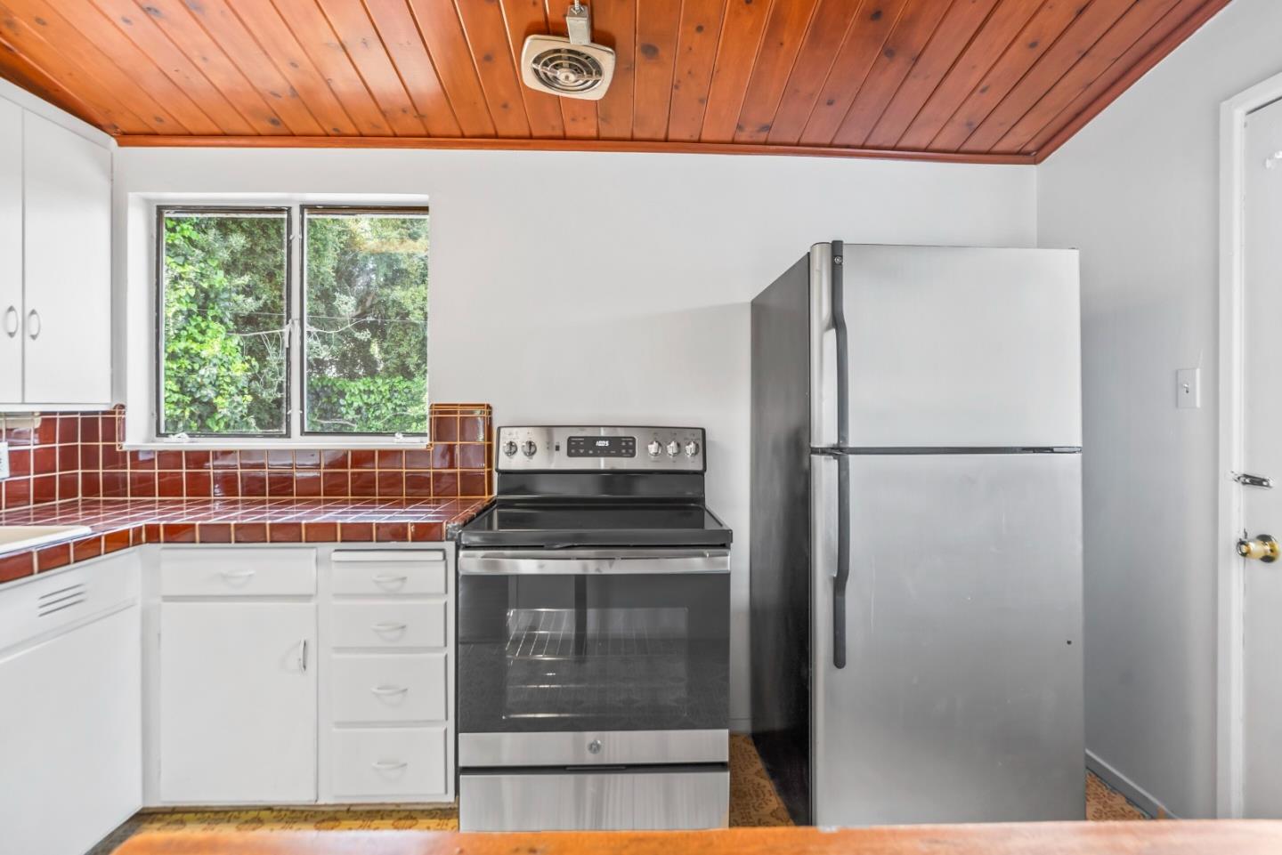 Detail Gallery Image 16 of 29 For 2315 Cherrystone Dr, San Jose,  CA 95128 - 2 Beds | 1 Baths