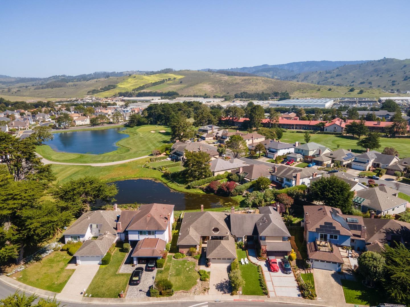 Detail Gallery Image 31 of 36 For 2309 Burning Tree Rd, Half Moon Bay,  CA 94019 - 3 Beds | 2 Baths