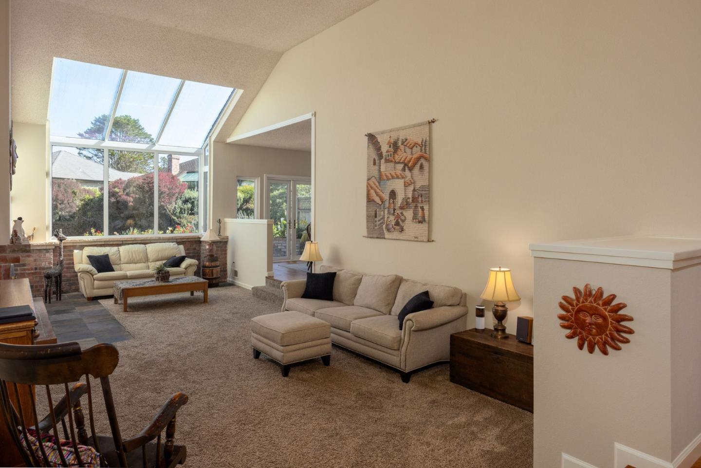 Detail Gallery Image 4 of 36 For 2309 Burning Tree Rd, Half Moon Bay,  CA 94019 - 3 Beds | 2 Baths