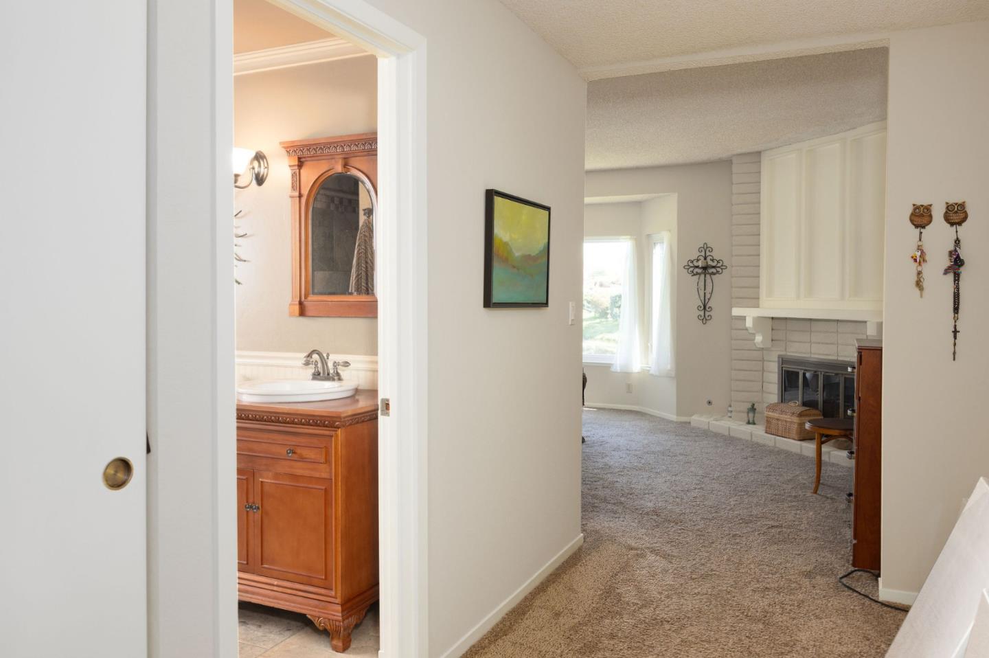 Detail Gallery Image 9 of 36 For 2309 Burning Tree Rd, Half Moon Bay,  CA 94019 - 3 Beds | 2 Baths