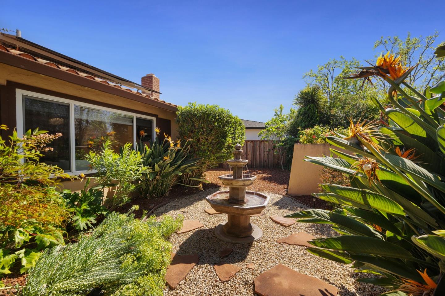 Detail Gallery Image 6 of 43 For 4794 Jarvis Ave, San Jose,  CA 95118 - 3 Beds | 3 Baths