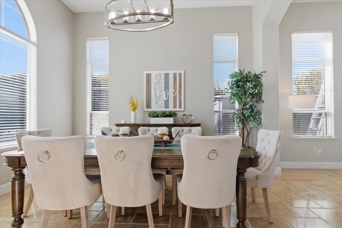 Detail Gallery Image 10 of 46 For 1506 Morning Star Dr, Morgan Hill,  CA 95037 - 5 Beds | 3/1 Baths