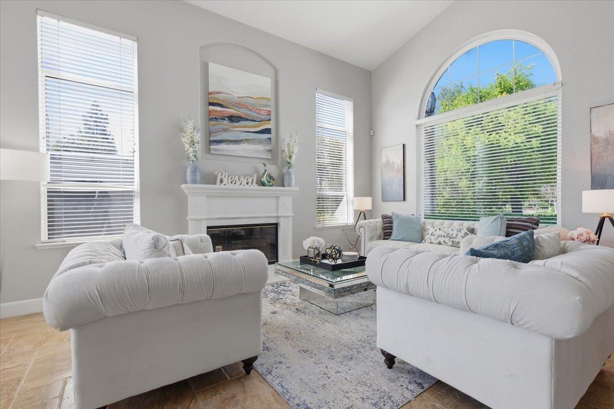 Detail Gallery Image 6 of 46 For 1506 Morning Star Dr, Morgan Hill,  CA 95037 - 5 Beds | 3/1 Baths