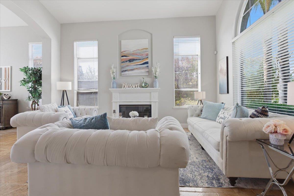 Detail Gallery Image 7 of 46 For 1506 Morning Star Dr, Morgan Hill,  CA 95037 - 5 Beds | 3/1 Baths